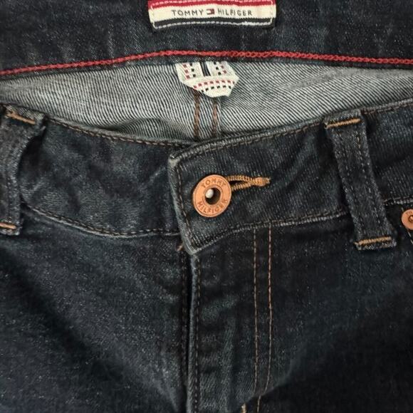 Tommy Hilfiger Dark Wash Medium Rise Boot Cut Jeans Sz 8 - Picture 2 of 8